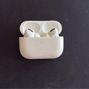 White Wireless Earbuds with Charging Case